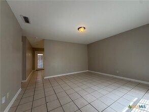 111 Lancelot St in Victoria, TX - Building Photo - Building Photo