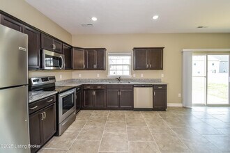 10620 Brook Chase Ct in Louisville, KY - Building Photo - Building Photo