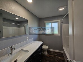 53311 W Lane Rd in Scappoose, OR - Building Photo - Building Photo