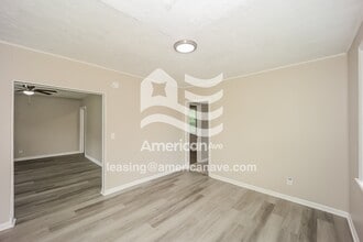 2711 King St in Columbus, GA - Foto de edificio - Building Photo