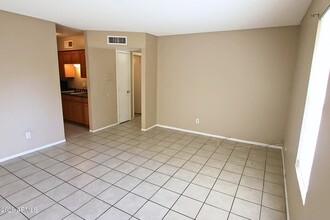 1718 E 6th Ave in Mesa, AZ - Foto de edificio - Building Photo