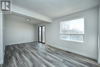6 Adam St in Brampton, ON - Building Photo - Building Photo