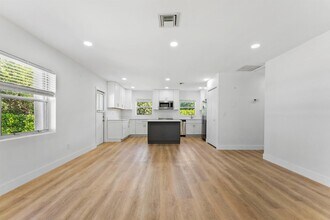 632 Allen Ave, Unit 1 in Delray Beach, FL - Building Photo - Building Photo