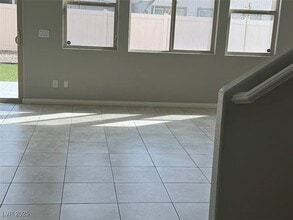 5312 Mountain Garland Ln in North Las Vegas, NV - Building Photo - Building Photo