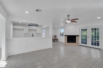 4933 Savoie Ct in New Orleans, LA - Building Photo - Building Photo