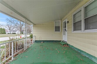 25291 Briardale Ave in Euclid, OH - Building Photo - Building Photo