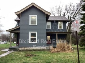 335 Watervliet Ave in Dayton, OH - Building Photo