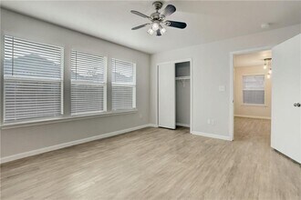 15215 Parrish Ln in Austin, TX - Building Photo - Building Photo