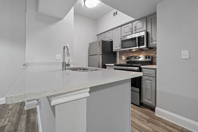 Larkin Apartment Homes in McKinney, TX - Foto de edificio - Building Photo