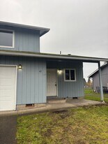 41 U St in Springfield, OR - Building Photo