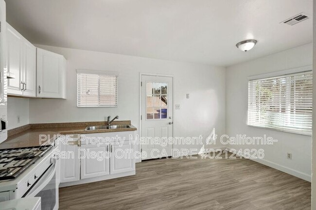 1316 Iris Ave in Imperial Beach, CA - Building Photo - Building Photo