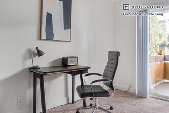 141 Wellesley Cres, Unit FL3-ID1892 in Redwood City, CA - Foto de edificio - Building Photo