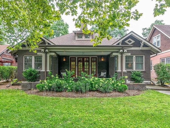 property at 620 Fatherland St