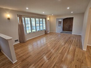 3 Glenbrook Rd in Monsey, NY - Building Photo - Building Photo