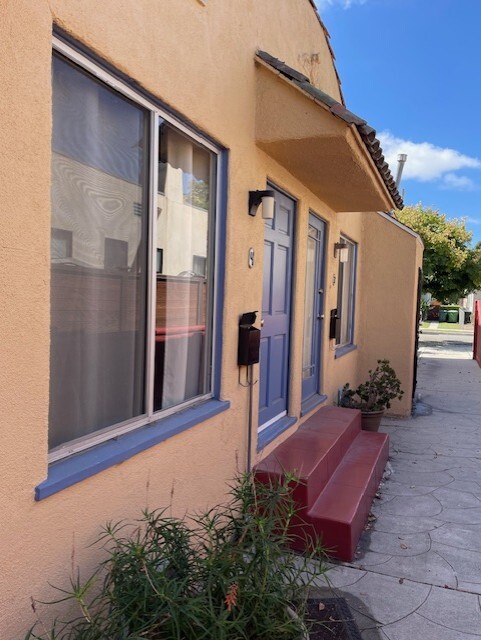 3430 Cattaraugus Ave, Unit 4 in Culver City, CA - Building Photo - Building Photo