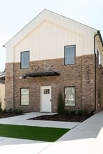 1612 NW 17th St in Oklahoma City, OK - Foto de edificio - Building Photo