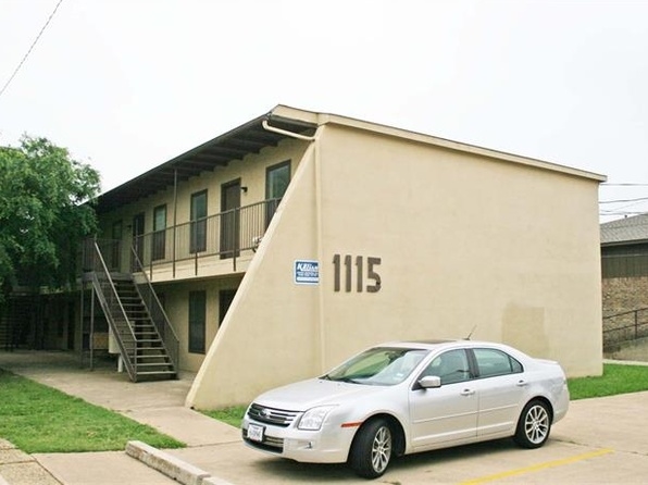 1111-1115 Collier St in Denton, TX - Foto de edificio