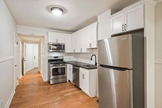 44 Saratoga Ave in Mechanicville, NY - Building Photo - Building Photo