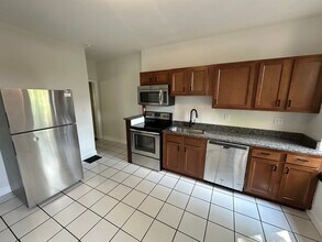 1073 Mt Pleasant Ave in Columbus, OH - Building Photo - Building Photo