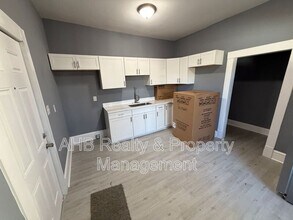 512 Maple Ave in Burlington, NC - Building Photo - Building Photo