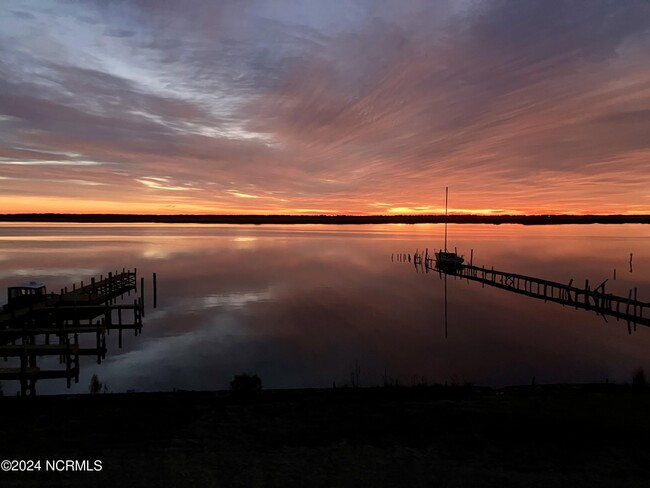 185 Cason Point Rd in Knotts Island, NC - Foto de edificio - Building Photo