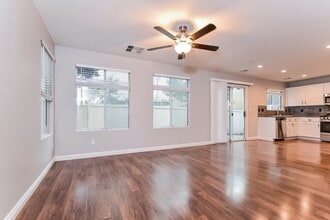 9510 Grandview Spring Ave in Las Vegas, NV - Building Photo - Building Photo