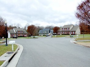 Shady Knoll in Bedford, VA - Building Photo - Building Photo