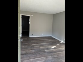 276 White Bridge Pike in Nashville, TN - Building Photo