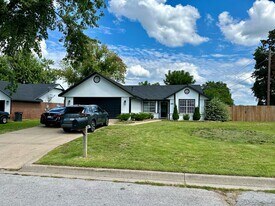 1613 S 26th Pl in Rogers, AR - Building Photo