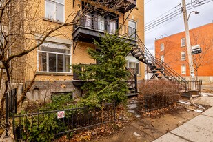 4776-4784 Parthenais St in Montréal, QC - Building Photo