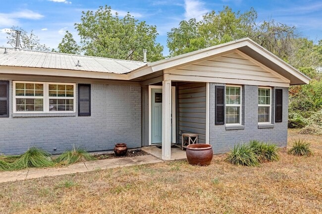 property at 1607 Carter St
