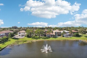 7174 Ivy Crossing Ln in Boynton Beach, FL - Building Photo - Building Photo
