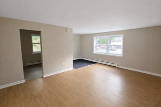 Blair Park Regency Apartment Homes in Plainfield, NJ - Foto de edificio - Interior Photo
