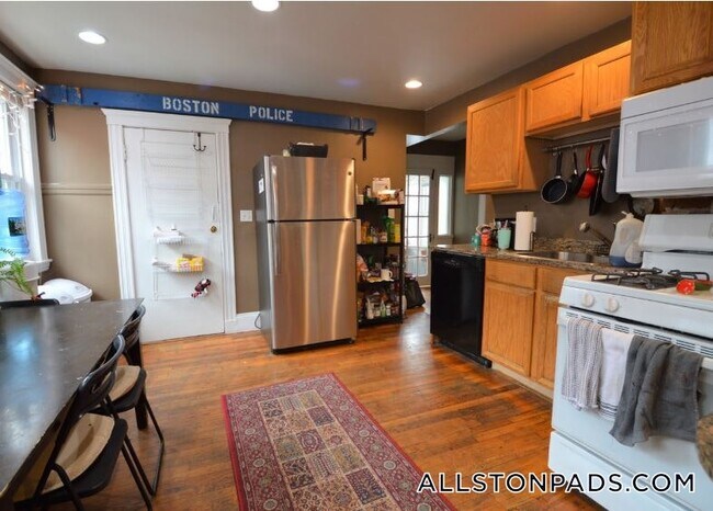 7 Wadsworth St in Boston, MA - Building Photo - Building Photo