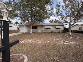 10911 SW 86th Ct in Ocala, FL - Building Photo