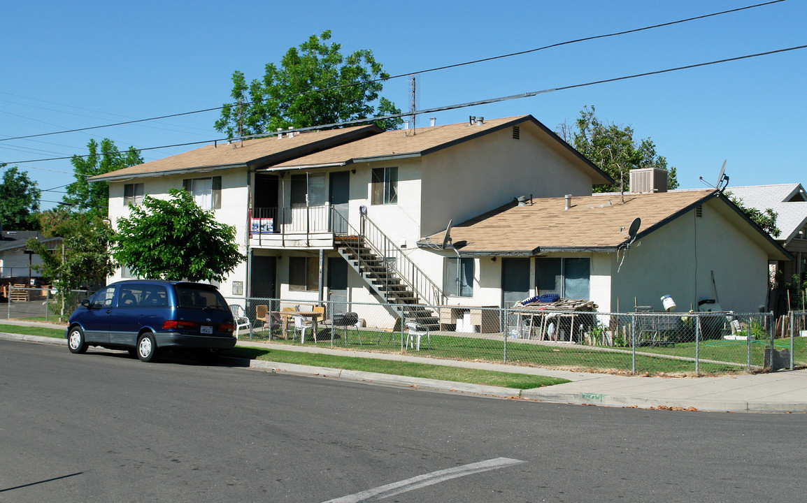 635 N Thesta St in Fresno, CA - Building Photo