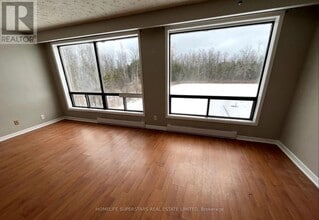 5051-5051 Baseline Rd in Georgina, ON - Building Photo - Building Photo