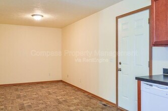 11088 52nd Ave in Allendale, MI - Building Photo - Building Photo