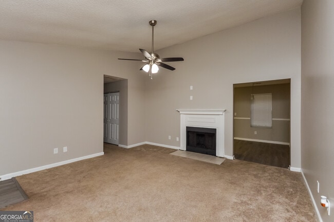 117 Star Lake Dr in Jackson, GA - Building Photo - Building Photo