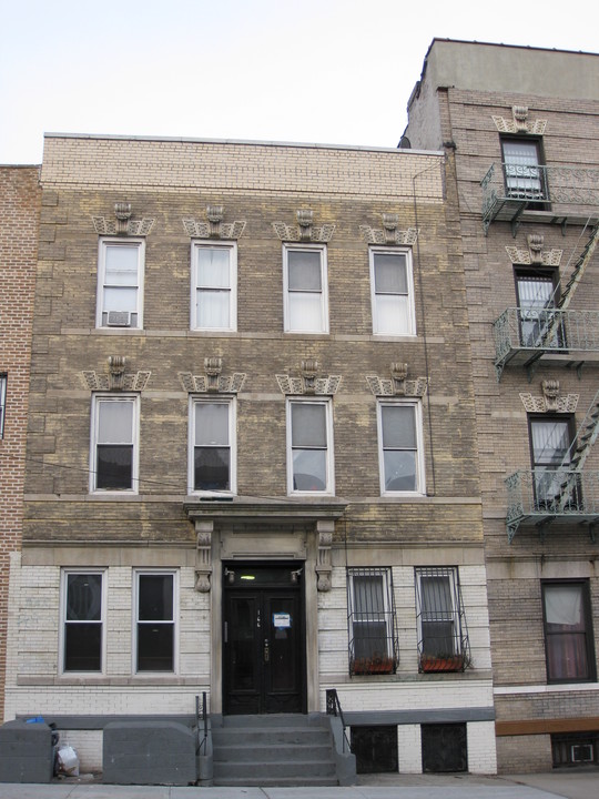 166 Rogers Ave in Brooklyn, NY - Building Photo