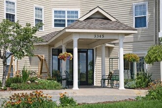 ST. CLAIR LANDINGS in Port Huron, MI - Building Photo - Building Photo