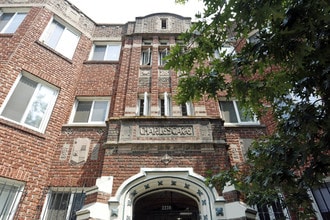 Charlesgate in Seattle, WA - Foto de edificio - Building Photo