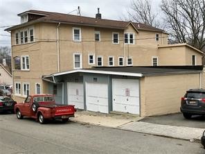 1730 Lincoln Ter in Peekskill, NY - Building Photo