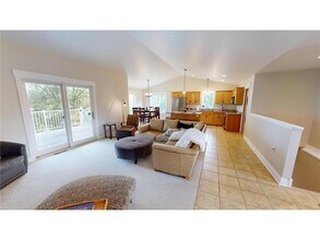 122 Ridge Rd in New London, MN - Building Photo - Building Photo