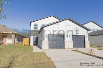 13705 Biggs St in Dallas, TX - Building Photo - Building Photo
