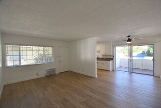 5734 Hazeltine Ave, Unit 06 in Los Angeles, CA - Building Photo - Building Photo