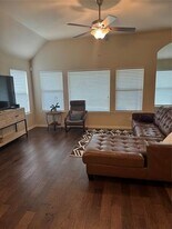 5809 Petunia Ln in Rowlett, TX - Building Photo
