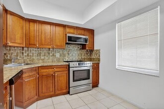9280 SW 3rd St, Unit 8130 in Boca Raton, FL - Building Photo - Building Photo
