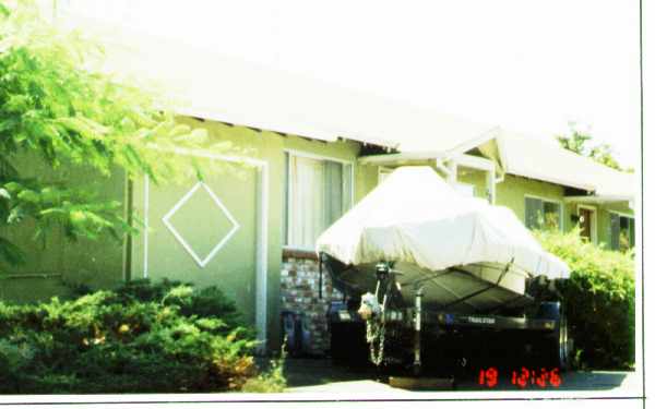 1277 Martha Way in Santa Rosa, CA - Building Photo - Building Photo