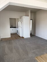 530 N Indiana Ave in Sioux Falls, SD - Building Photo - Building Photo